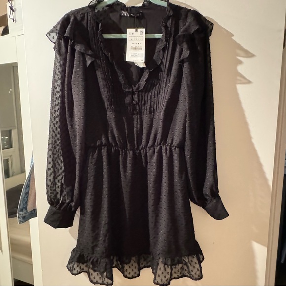 Flirty mini dress - Picture 6 of 10